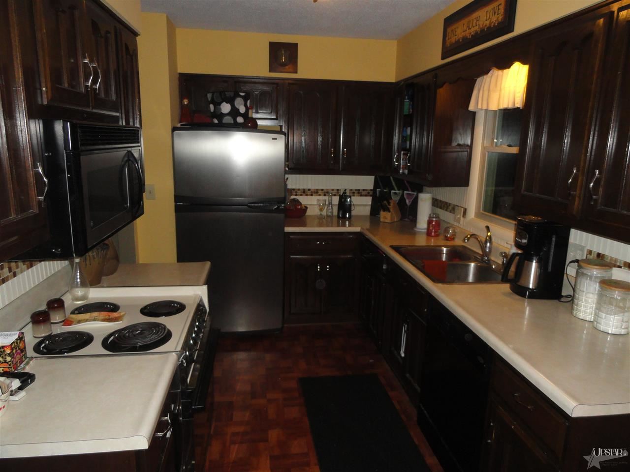 939 Yorktown Rd, Decatur, IN 46733 photo 3