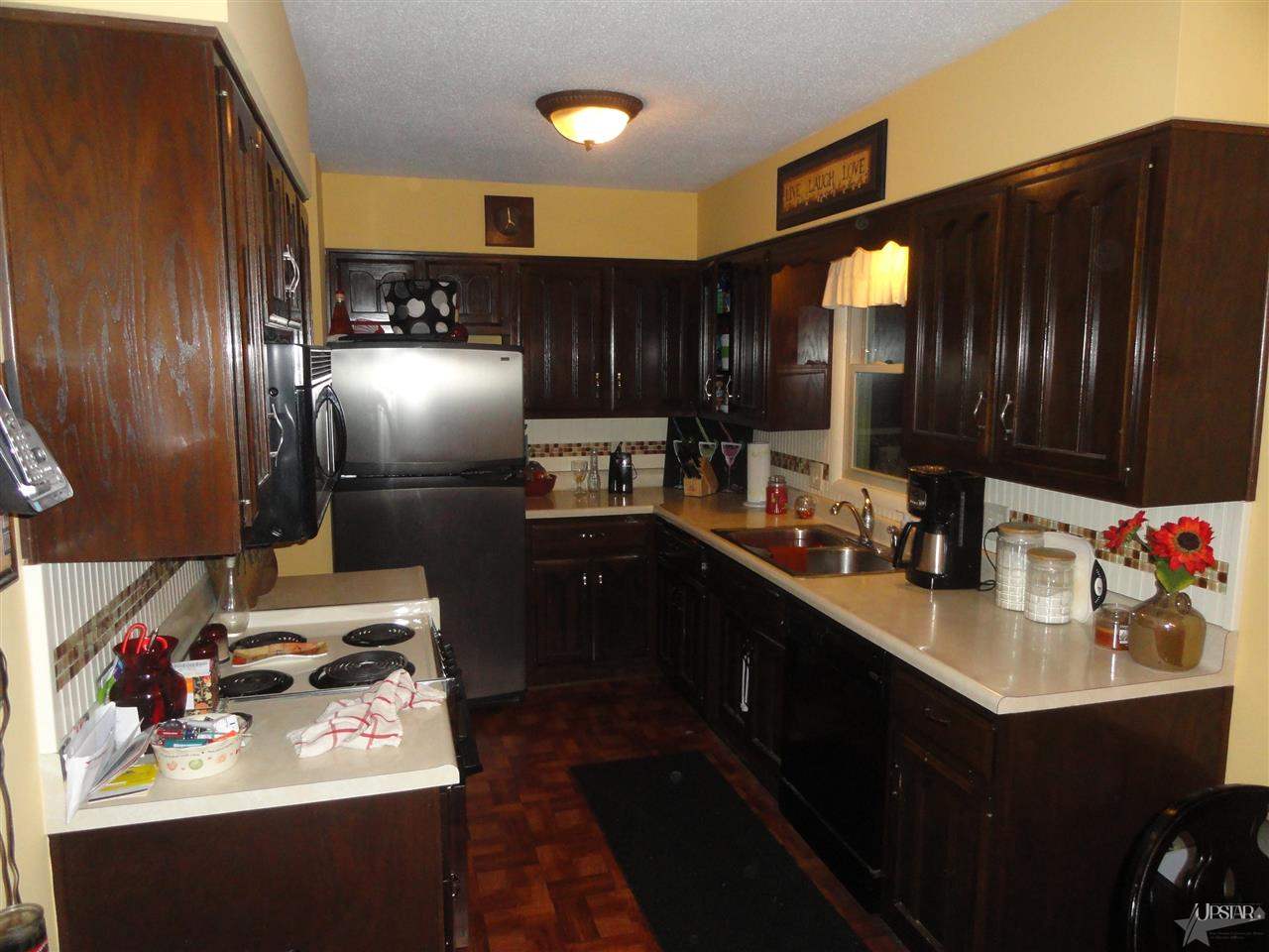 939 Yorktown Rd, Decatur, IN 46733 photo 2
