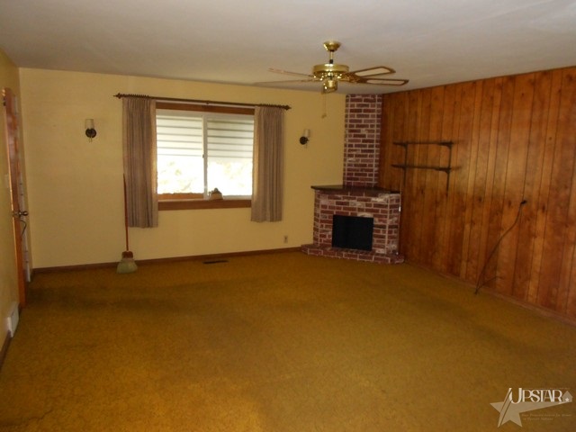 502 N Walnut St, Columbia City, IN 46725 photo 5