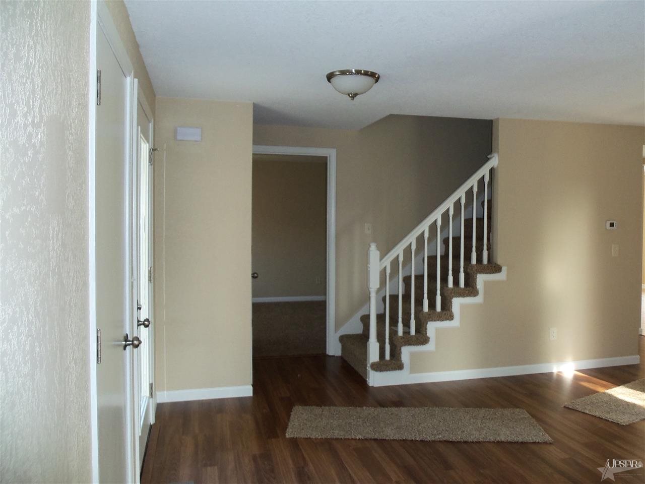 9221 Burr Oak Dr, Fort Wayne, IN 46819 photo 5