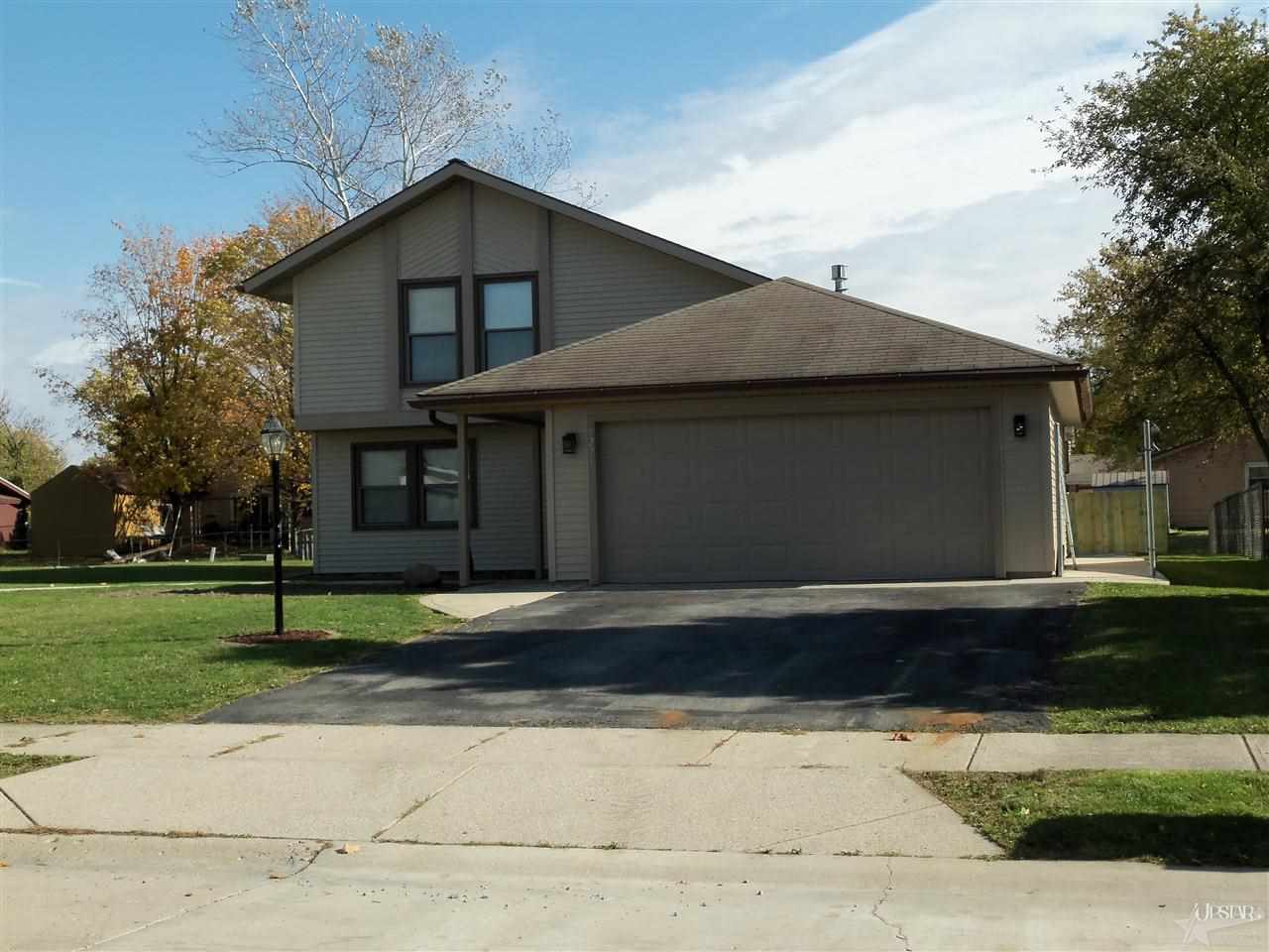9221 Burr Oak Dr, Fort Wayne, IN 46819 photo 1