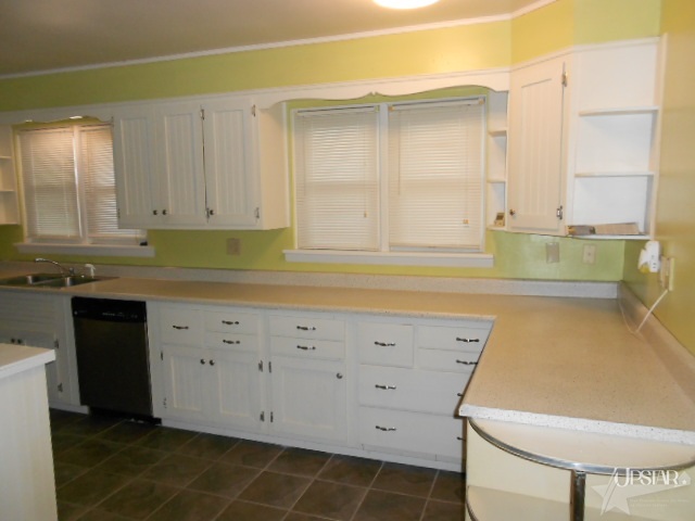 2059 Riverside Dr, Huntington, IN 46750 photo 12