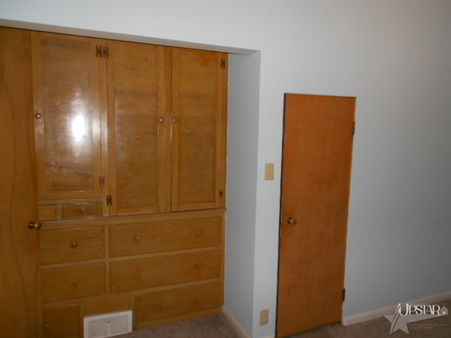 2059 Riverside Dr, Huntington, IN 46750 photo 11