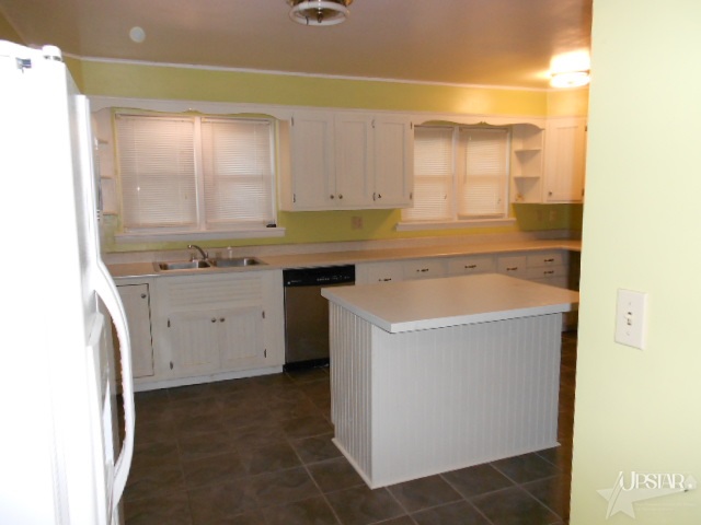 2059 Riverside Dr, Huntington, IN 46750 photo 16