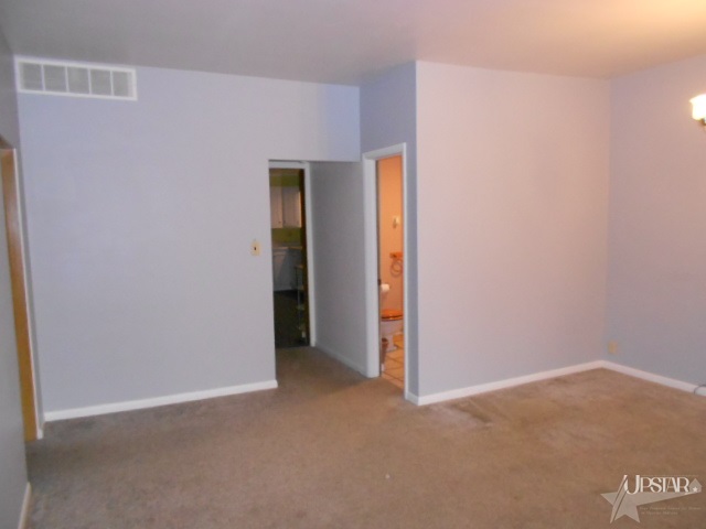 2059 Riverside Dr, Huntington, IN 46750 photo 8