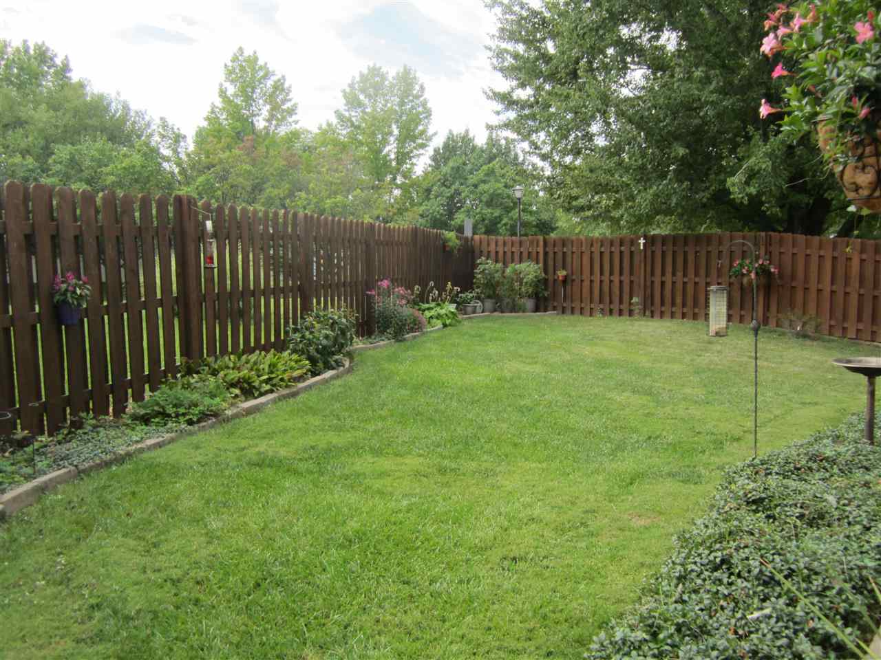 2704 E Redwood Cir, Bloomington, IN 47401 photo 22