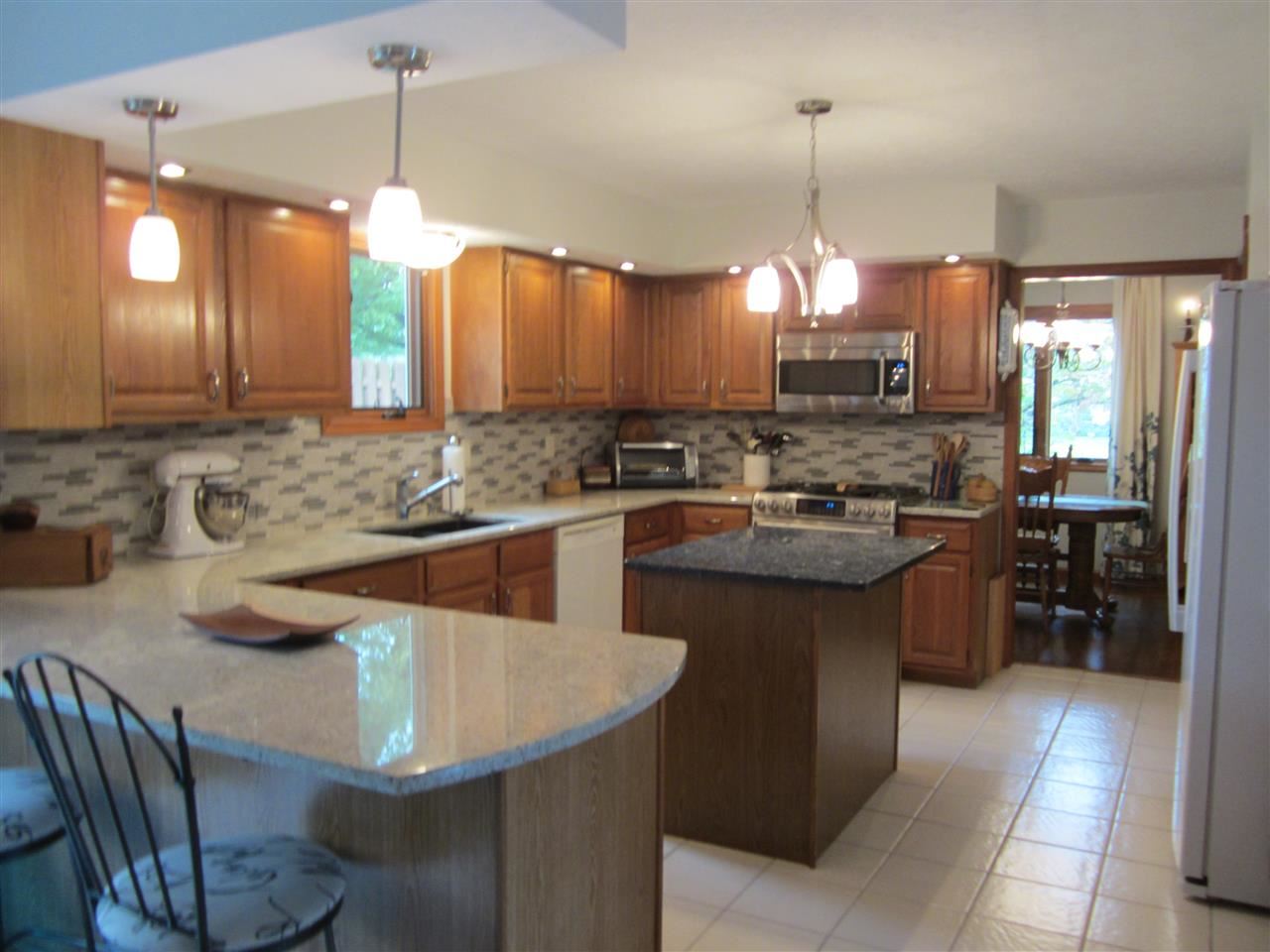 2704 E Redwood Cir, Bloomington, IN 47401 photo 9