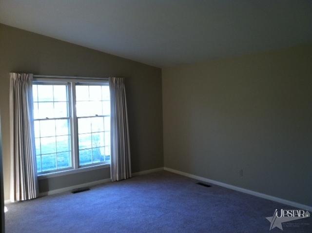 209 W Crown Ln, Fort Wayne, IN 46807 photo 13
