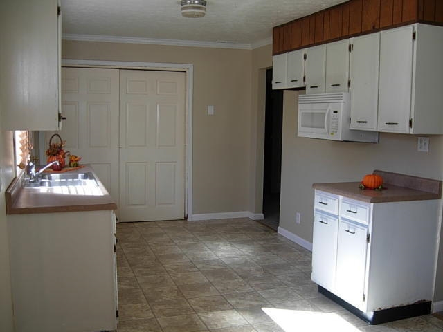 80 Hilltop Dr, Bedford, IN 47421 photo 15