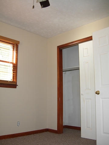 80 Hilltop Dr, Bedford, IN 47421 photo 9