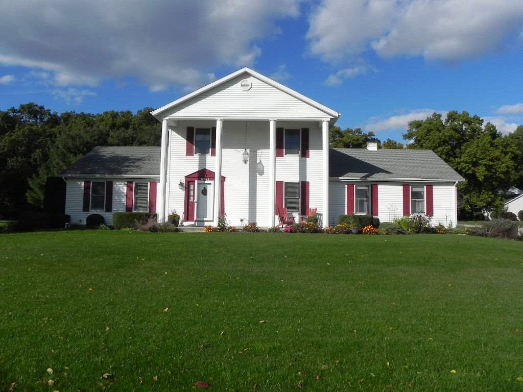 30645 Foxboro Dr, Granger, IN 46530 photo 1