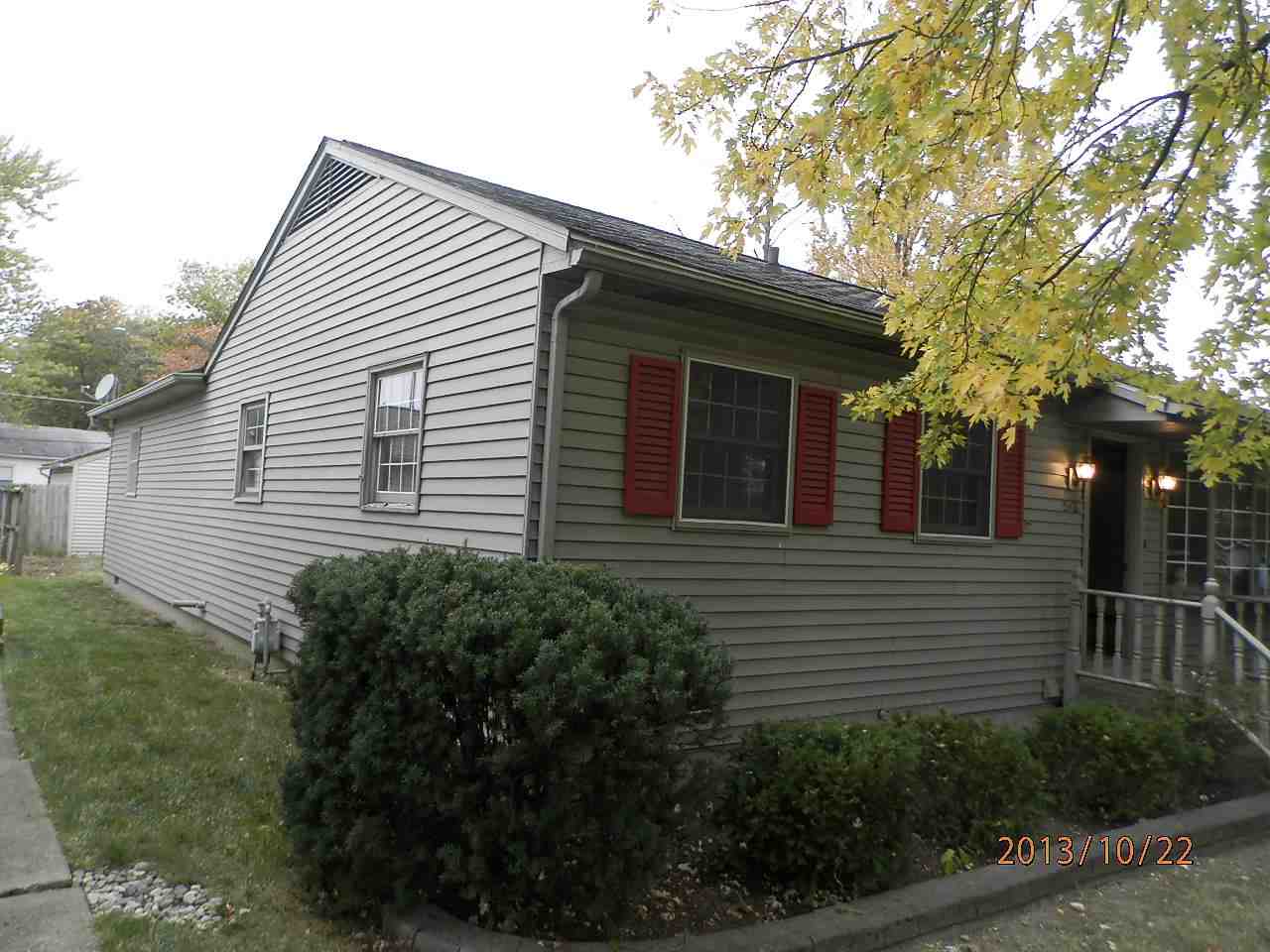 542 S Orchard St, Kendallville, IN 46755 photo 2
