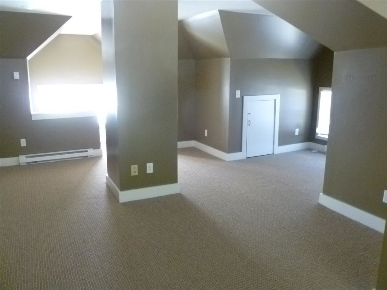 708 S Bend Ave, South Bend, IN 46617 photo 9