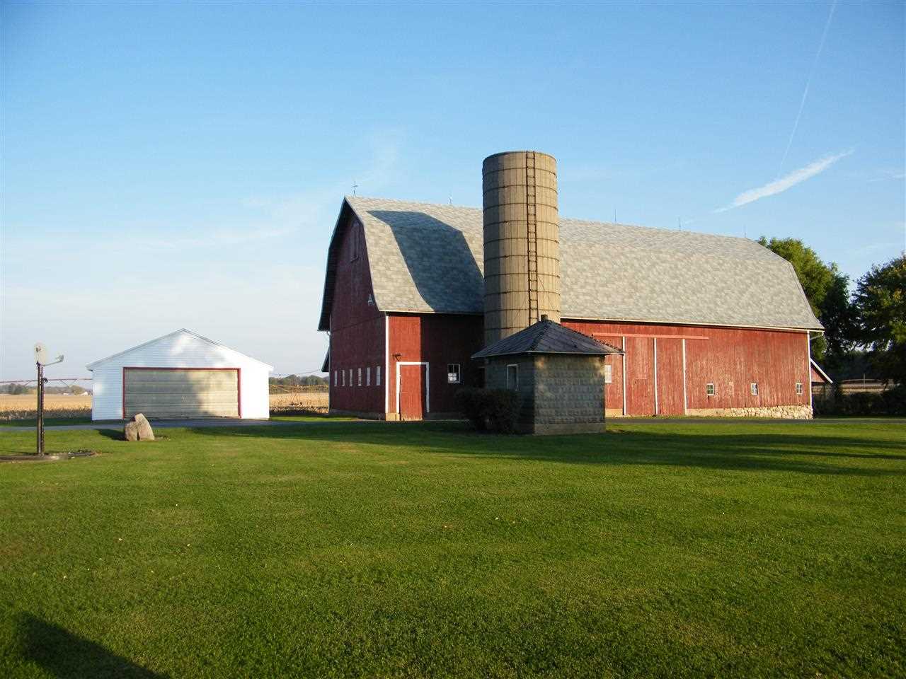 61590 Elm Rd, Mishawaka, IN 46544 photo 2
