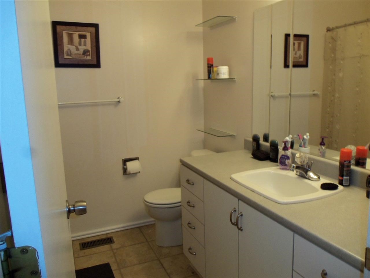 905 Ontario Ln, Auburn, IN 46706 photo 7