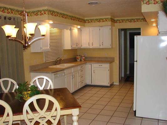 24363 Merrimac Ln, Elkhart, IN 46517 photo 4