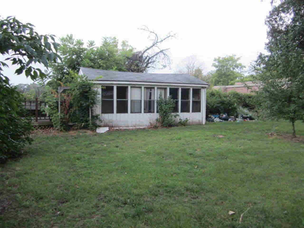 325 Simpson Ave, Elkhart, IN 46516 photo 6