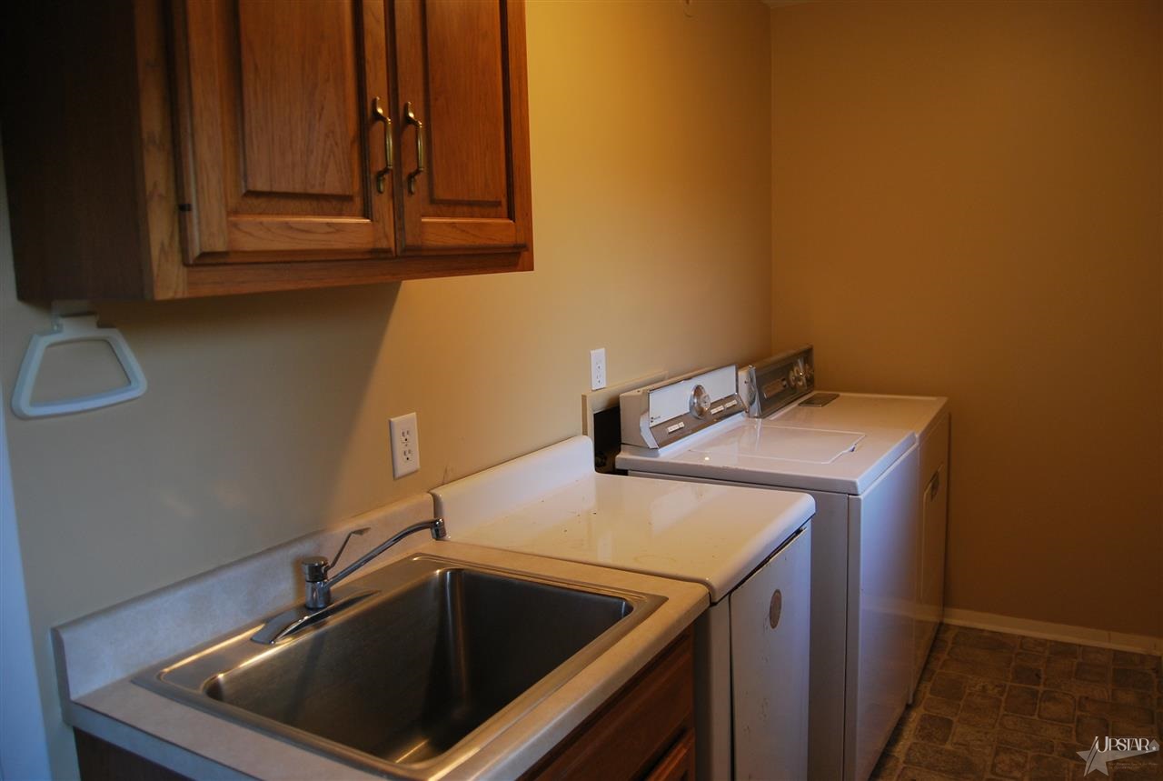 3528 Kirkfield Dr, Fort Wayne, IN 46818 photo 9