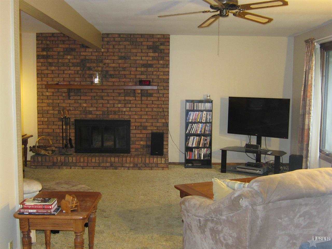 4849 W River Rd, Huntington, IN 46750 photo 8