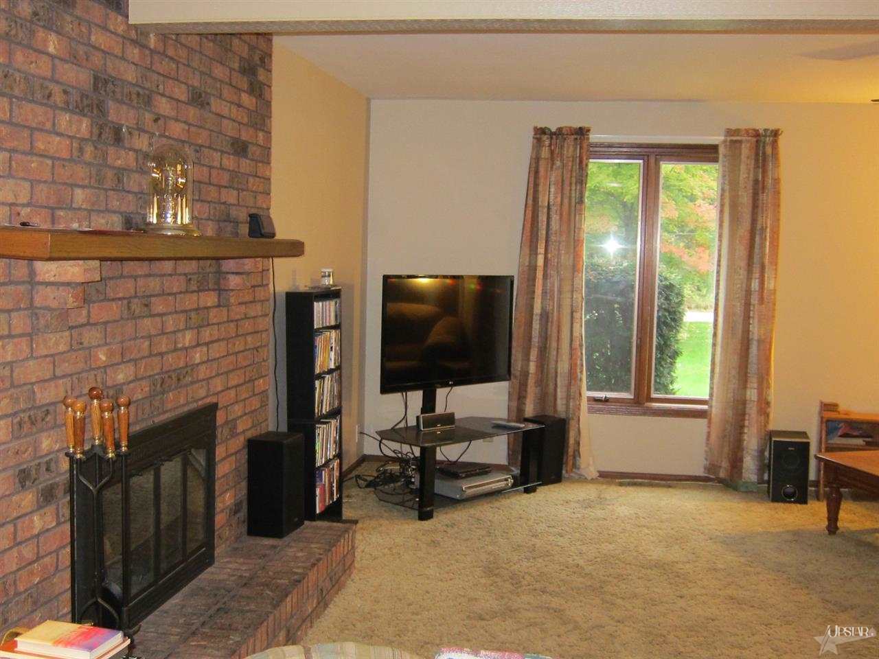 4849 W River Rd, Huntington, IN 46750 photo 6