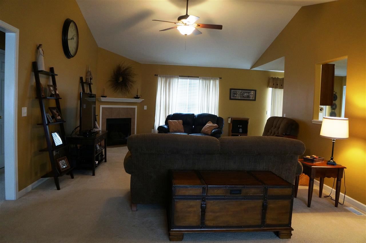 3045 N Cantlin Dr, Bloomington, IN 47404 photo 5