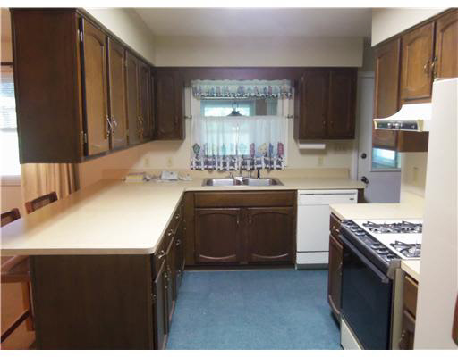 59933 Locust Rd, South Bend, IN 46614 photo 4