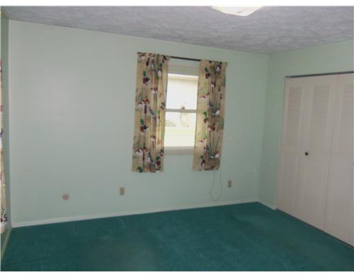59933 Locust Rd, South Bend, IN 46614 photo 12