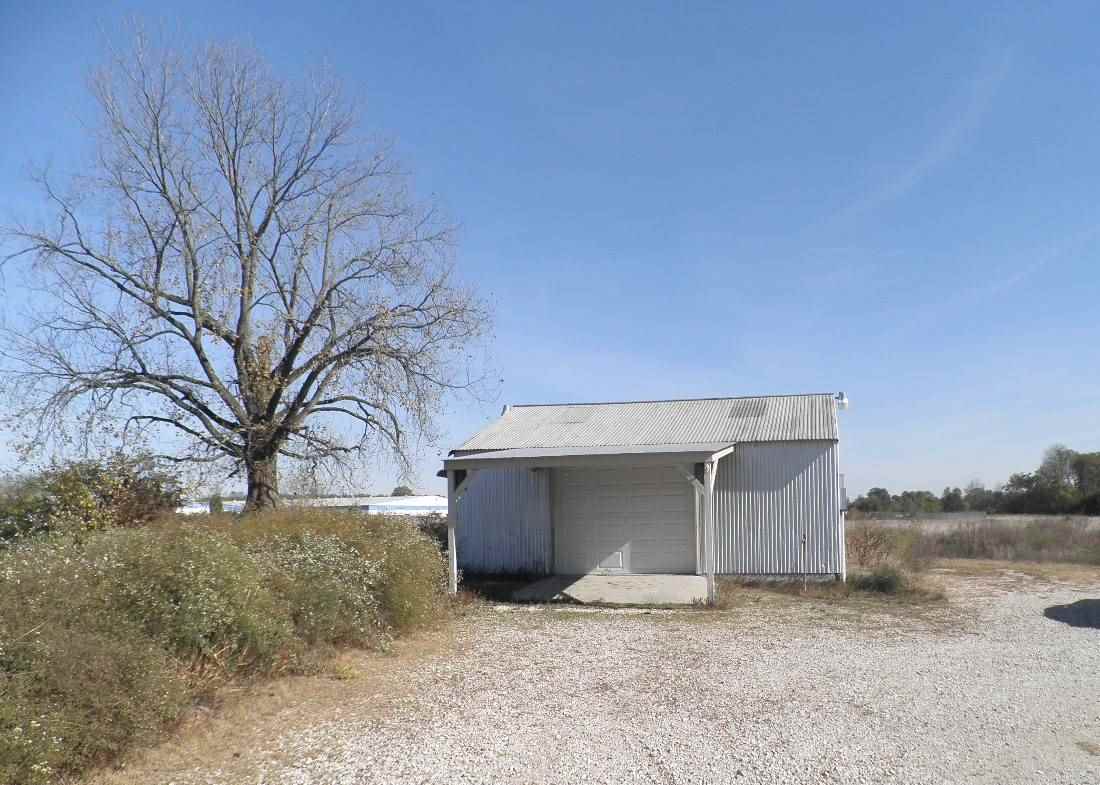 520 SE 12th St, Linton, IN 47441 photo 10