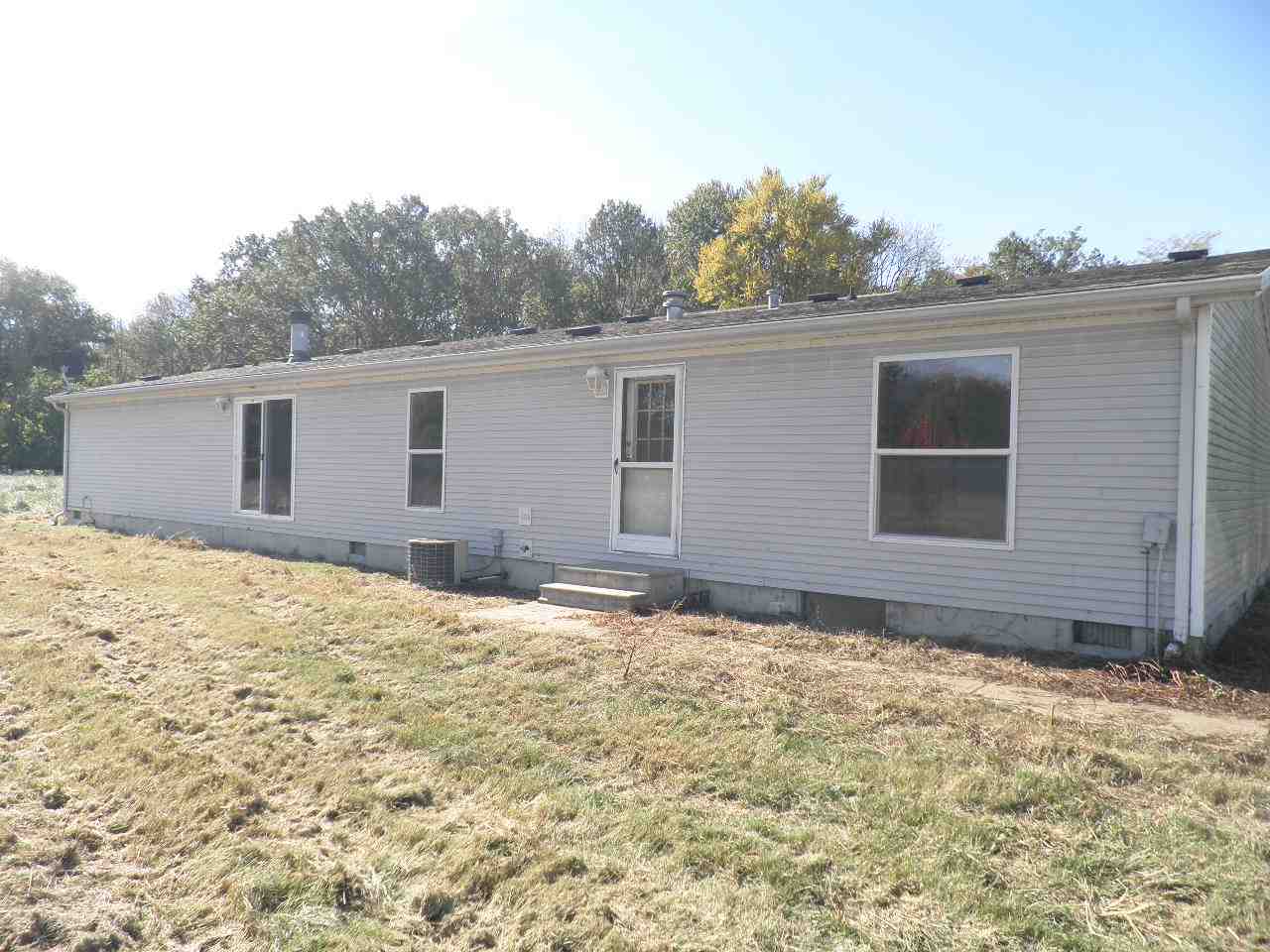 520 SE 12th St, Linton, IN 47441 photo 9