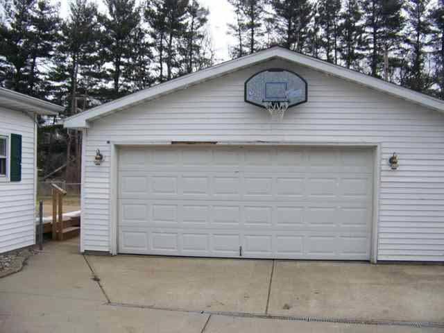 52426 Filbert Rd, Granger, IN 46530 photo 2