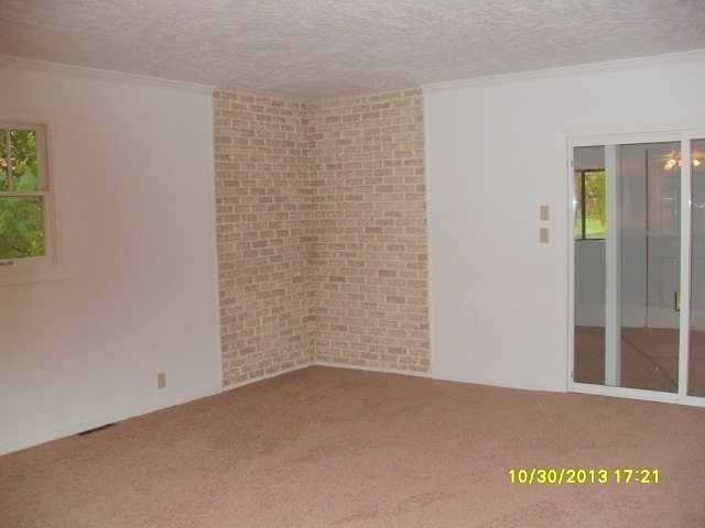 2601 Decamp Ave, Elkhart, IN 46517 photo 5
