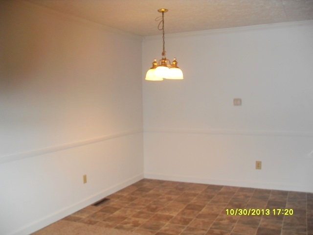 2601 Decamp Ave, Elkhart, IN 46517 photo 4