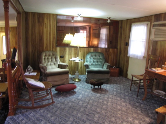 611 W Walnut St, Albion, IN 46701 photo 11