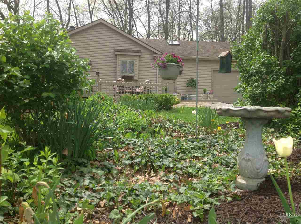 14634 Leesburg Rd, Fort Wayne, IN 46818 photo 3