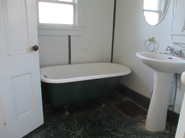 320 Dewey Ave, Goshen, IN 46526 photo 6
