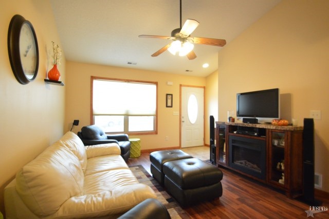 6512 Stonefield Dr, Fort Wayne, IN 46825 photo 3