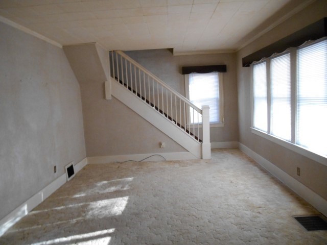 900 E Beardsley Ave, Elkhart, IN 46514 photo 8