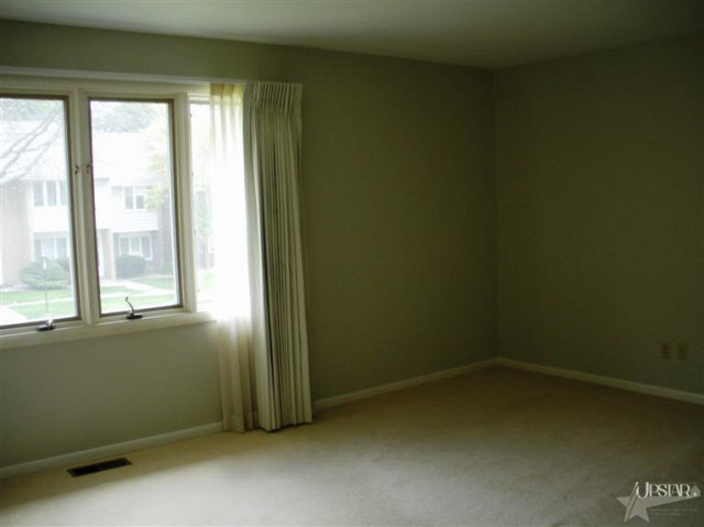5611 S Wayne Ave, Fort Wayne, IN 46807 photo 10