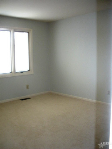 5611 S Wayne Ave, Fort Wayne, IN 46807 photo 12