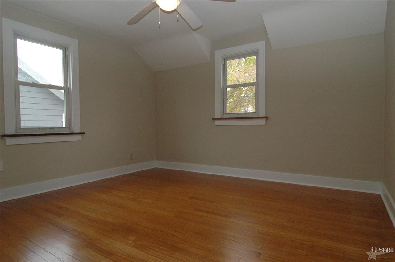 2324 Oakridge Rd, Fort Wayne, IN 46805 photo 15