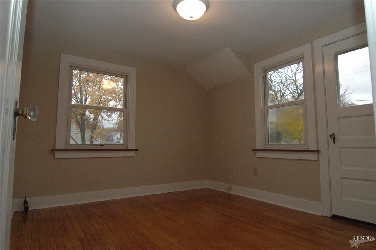 2324 Oakridge Rd, Fort Wayne, IN 46805 photo 14
