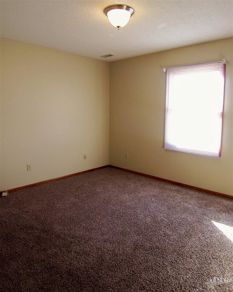 6318 Shell Dr, Fort Wayne, IN 46835 photo 10