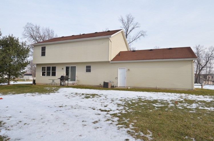 50797 Oakbridge Ct, Granger, IN 46530 photo 2
