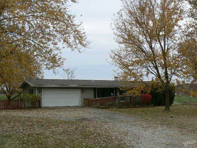 20121 Hurshtown Rd, Grabill, IN 46741 photo 1