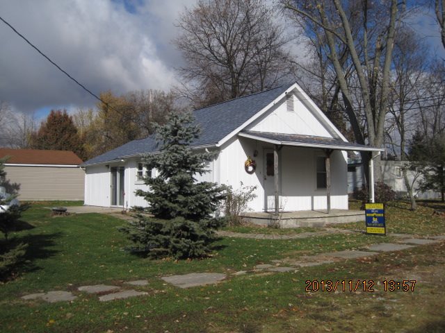 104 E Washington St, Kirklin, IN 46050 photo 1