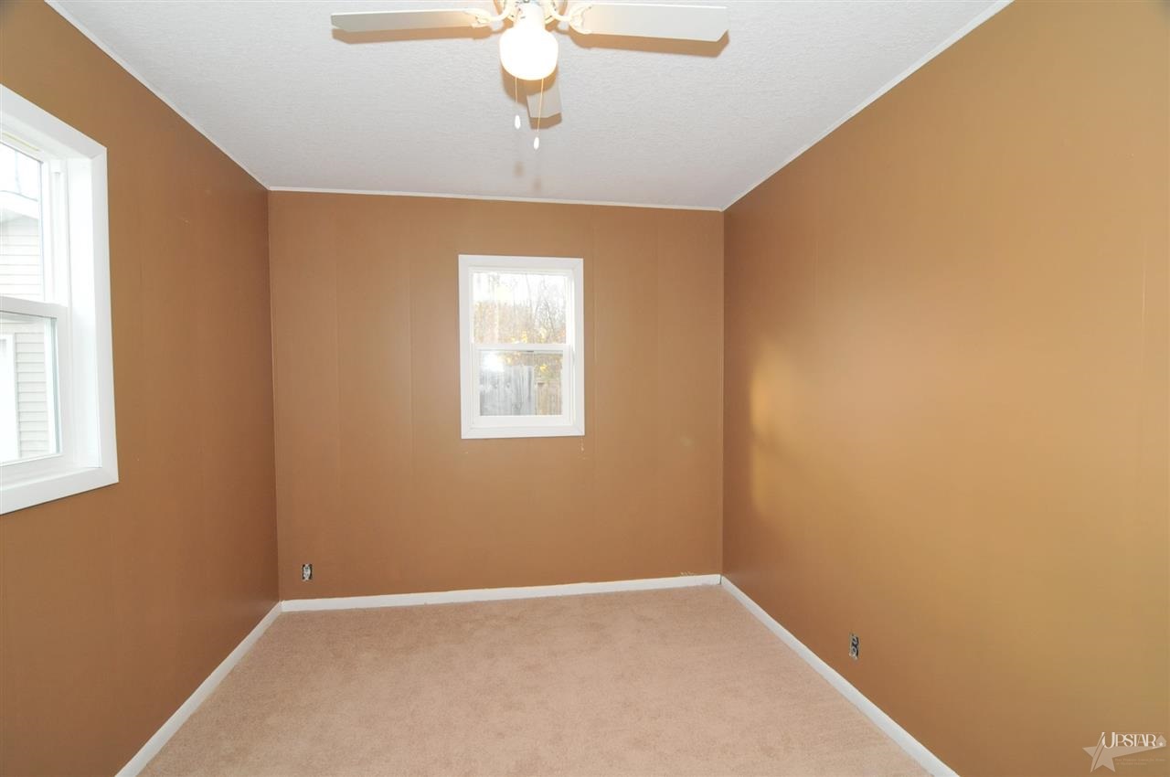 1026 Sussex Dr, New Haven, IN 46774 photo 9