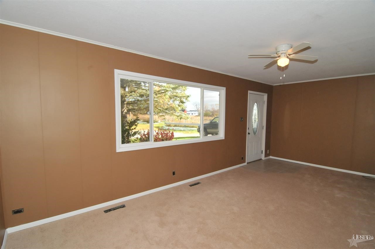 1026 Sussex Dr, New Haven, IN 46774 photo 3