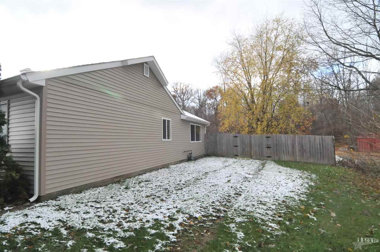 1026 Sussex Dr, New Haven, IN 46774 photo 16