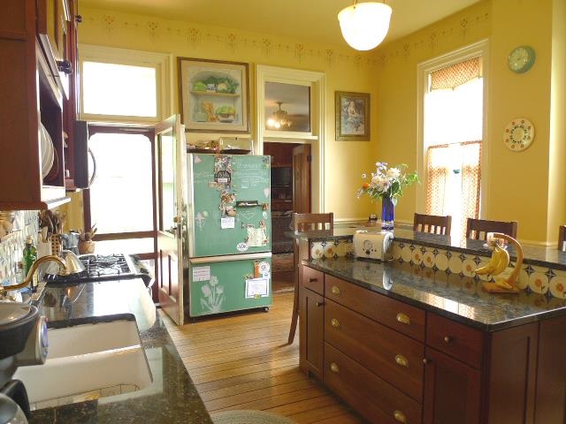 202 Filbert St S, New Carlisle, IN 46552 photo 3