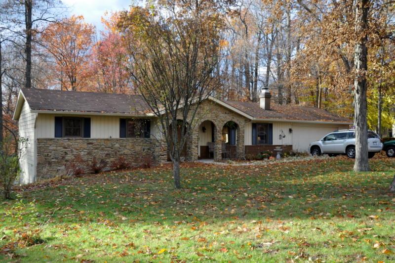 1721 N Allen Ct, Ellettsville, IN 47429 photo 1